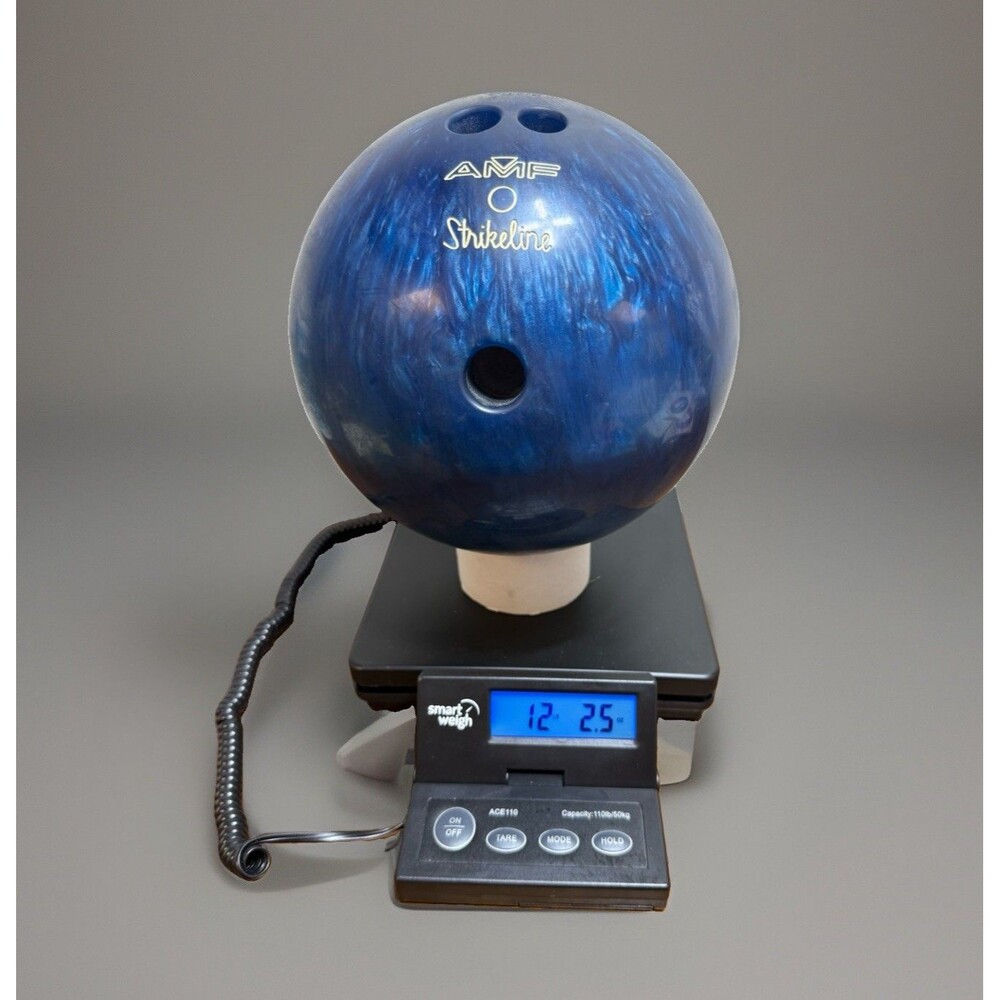 AMF Strikeline Blue Marble Swirl 12LB Bowling Ball Normal Wear Vintage